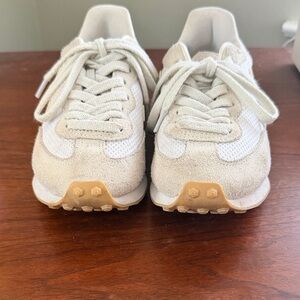 Veja Women's Sneakers in Cream and White